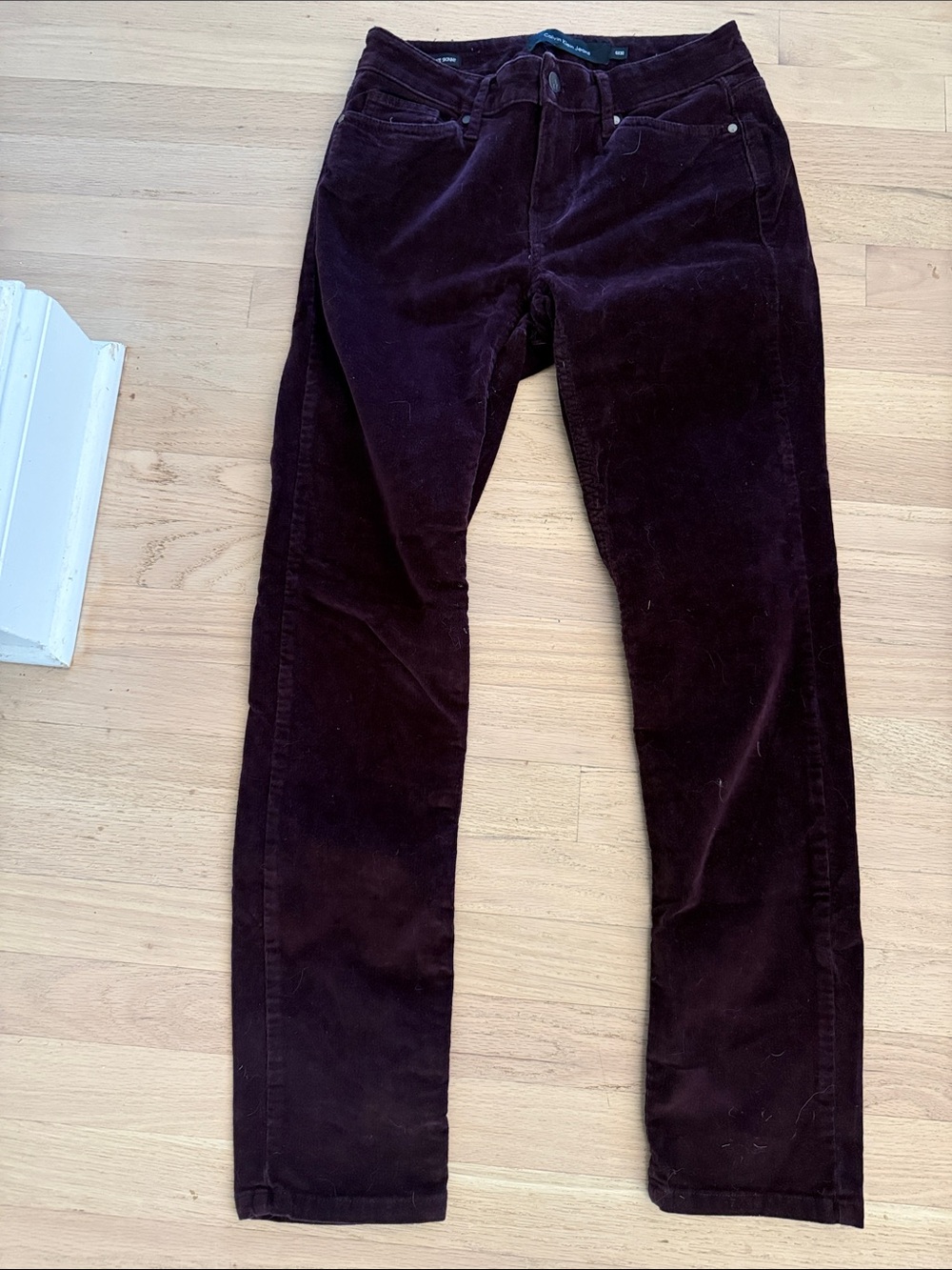 Calvin Klein Jeans Women's Skinny Corduroy Pants - Deep Burgundy